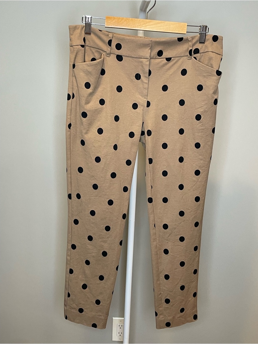NY & Co 7th Ave Design Studio Tan Polka Dot Ankle Pants - 12